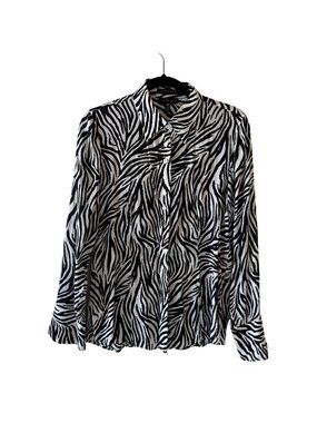 Foxcroft Zebra Print Button Down Shirt Fitted Fit Long Sleeve Size 8 Black White